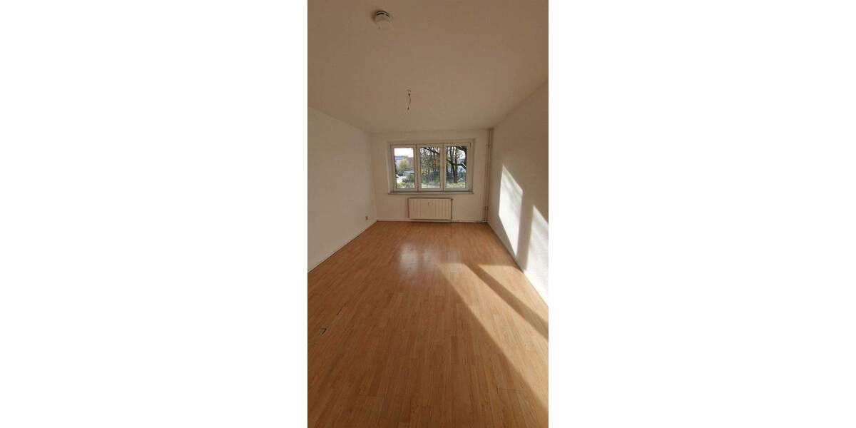 Etagenwohnung Burg - 4 Zimmer, 69 m&sup2;, 335&euro; | Angebot:25699653