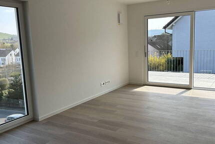 Wohnung Zell am Main - 3 Zimmer, 108 m&sup2;, 1.520&euro; | Angebot:26015853