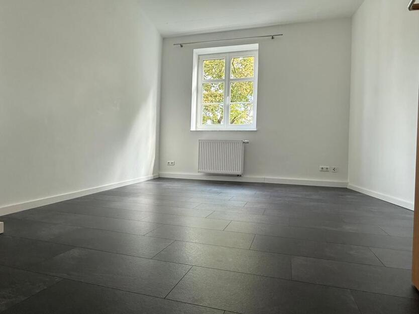 Großzügige 4-Zim-Wohnung in beste Lage. Best für WG oder Familien
