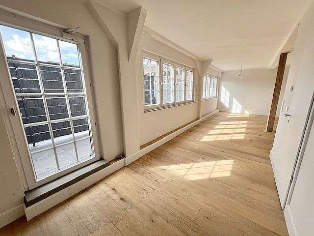 Wohnung zum Mieten in Krefeld 995 € 94 m² 2 zimmer
