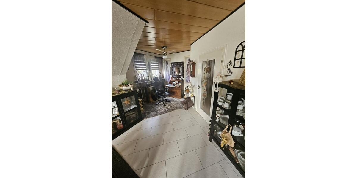 Dachgeschoßwohnung Iserlohn Sümmern - 3 Zimmer, 84 m&sup2;, 920&euro; | Angebot:24841542