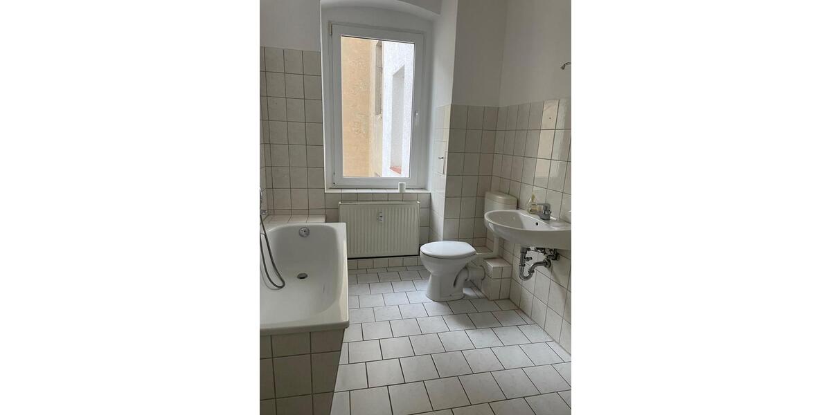 Etagenwohnung Altenburg - 2 Zimmer, 55 m&sup2;, 300&euro; | Angebot:23630442