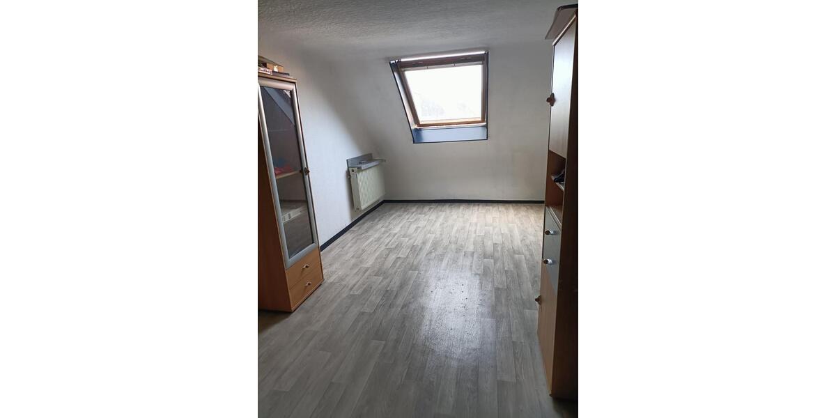 Etagenwohnung Freisen - 4 Zimmer, 110 m&sup2;, 690&euro; | Angebot:26705236