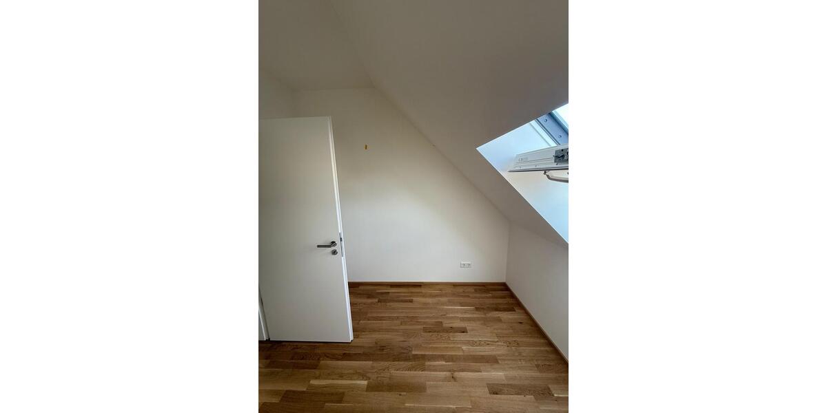 Dachgeschoßwohnung Nürnberg Gibitzenhof - 2 Zimmer, 61 m&sup2;, 1.320&euro; | Angebot:25964185