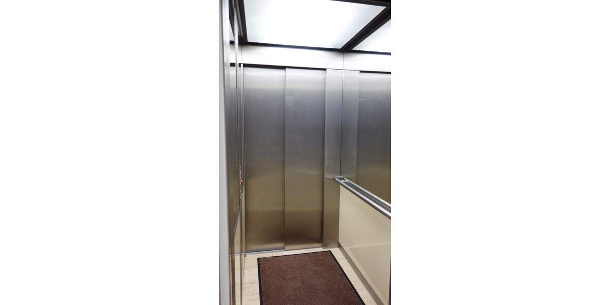 2 Zi. EG-Wohnung mit Garten u. Terrasse. Concierge. Eignet sich für eine Einzelperson. 2 zimmer