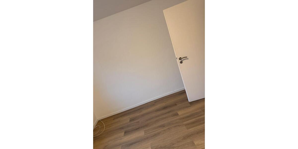 Wohnen auf Zeit Ludwigsburg Hoheneck - 1 Zimmer, 120 m&sup2;, 550&euro; | Angebot:25982088