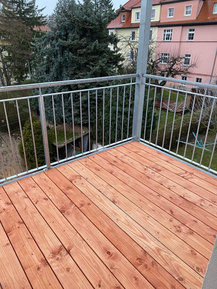 Sehr schöne helle 3 Raum Wohnung zimmer