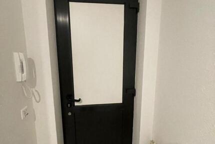 Wohnung Mönchengladbach West - 3 Zimmer, 90 m&sup2;, 900&euro; | Angebot:24441532