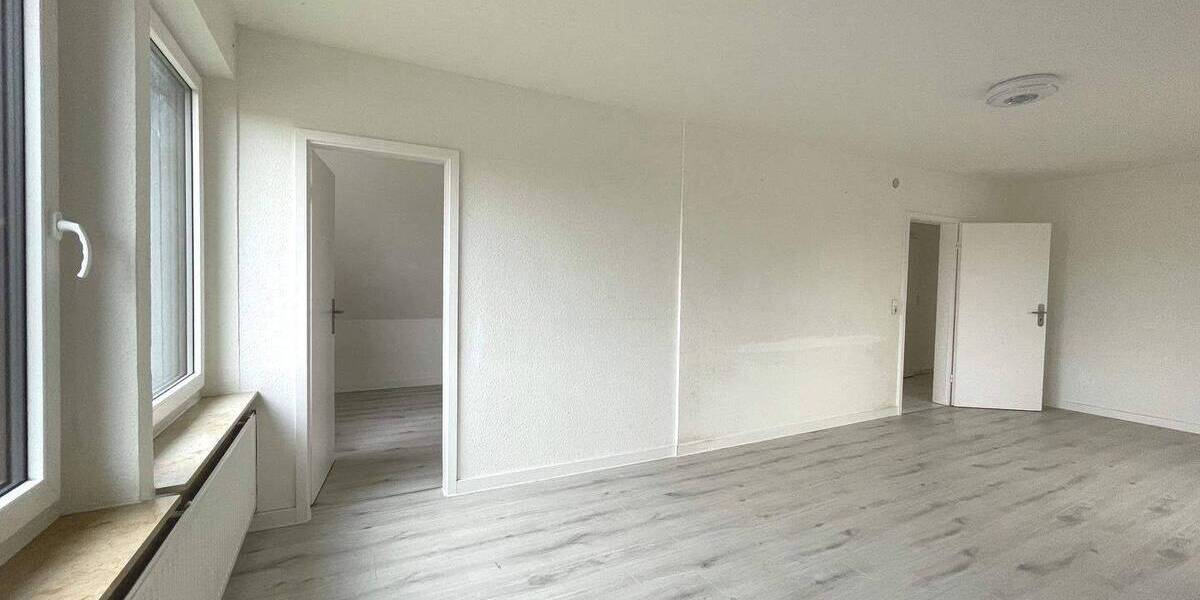 Etagenwohnung Oldendorf - 4 Zimmer, 76 m&sup2;, 852&euro; | Angebot:26488072