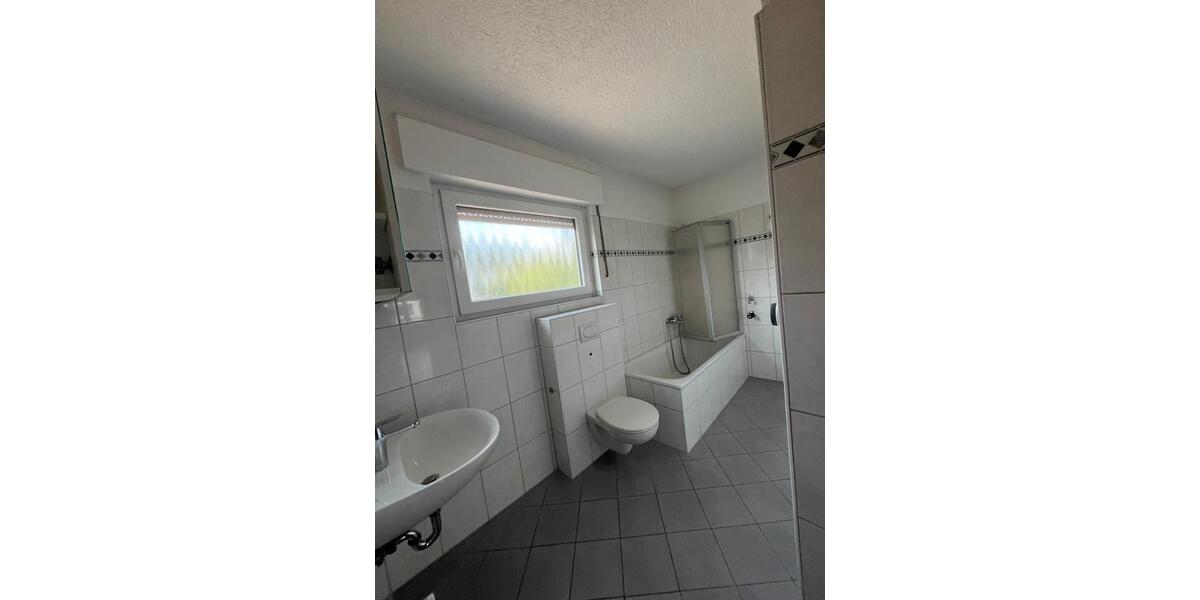 Etagenwohnung Biedenkopf - 3 Zimmer, 85 m&sup2;, 680&euro; | Angebot:26227369