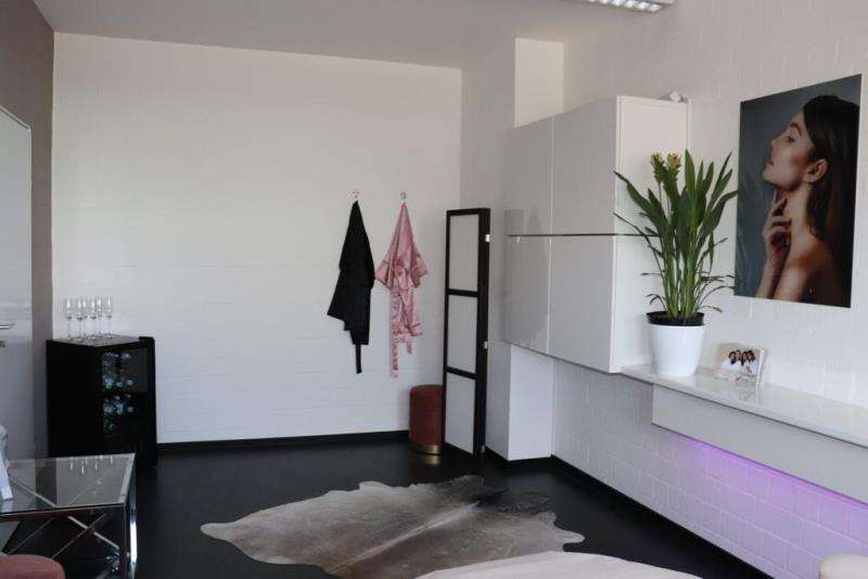 Gewerbeobjekt Meerbusch Necklenbroich - 240&euro; | Angebot:24007111