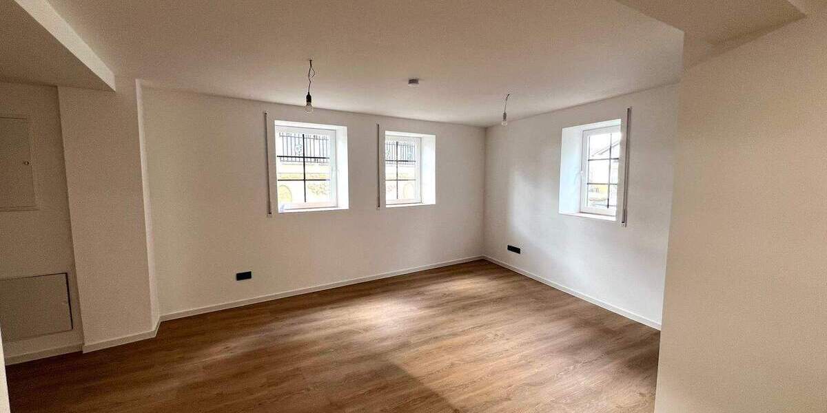 Etagenwohnung Nußbaum - 2 Zimmer, 74 m&sup2;, 800&euro; | Angebot:25683801