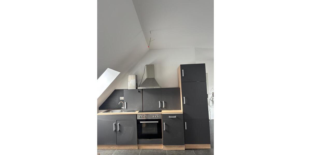 Dachgeschoßwohnung Vlotho - 3 Zimmer, 80 m&sup2;, 700&euro; | Angebot:26651753