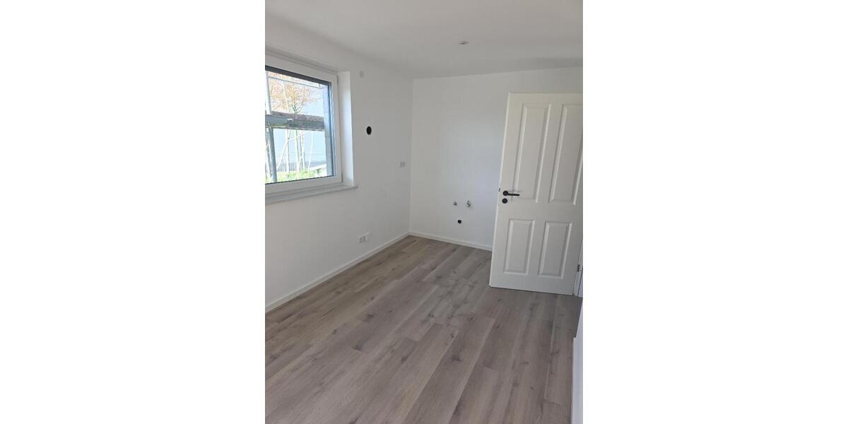 Erdgeschoßwohnung Eschborn - 5 Zimmer, 133 m&sup2;, 1.850&euro; | Angebot:26621148