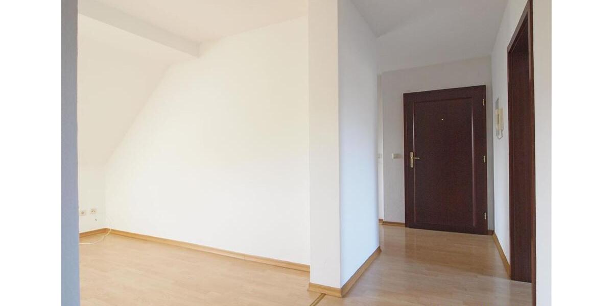Dachgeschoßwohnung Flöha - 3 Zimmer, 62 m&sup2;, 390&euro; | Angebot:26147879