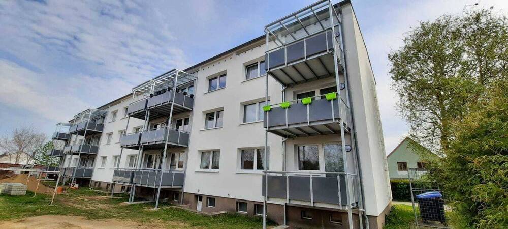 Per Rad ins Zentrum von Greifswald: 3-Raum-Wohnung mit Einbauküche und Balkon in Wackerow