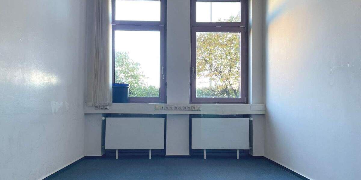 Gewerbeobjekt Bamberg Gereuth - 8 Zimmer, 338 m&sup2;, 2.960&euro; | Angebot:25734006