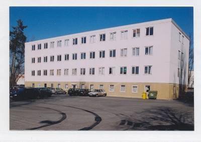 Büro / Verkaufsraum / Schulungsraum im EG m. separaten Eingang