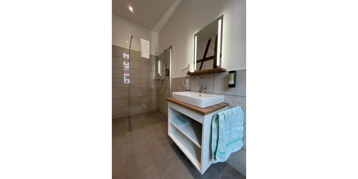 Wohnen auf Zeit Bad Iburg - 1 Zimmer, 25 m&sup2;, 950&euro; | Angebot:24396497