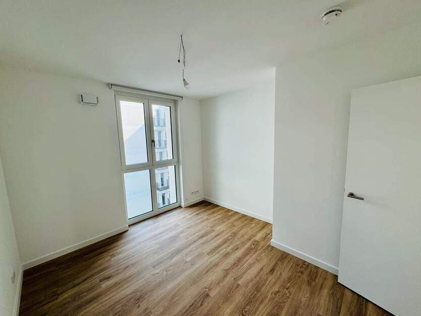 Charmante und Helle Wohnung mit großem Sonnenbalkon im Erstbezug! 2 zimmer