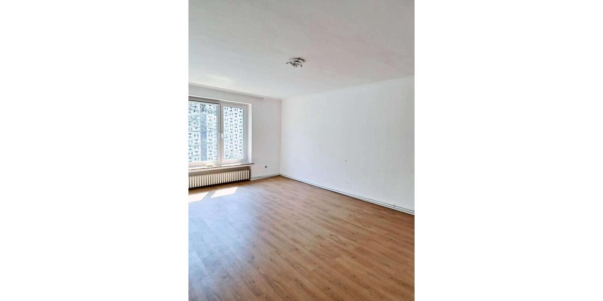 Etagenwohnung Hildesheim - 4 Zimmer, 120 m&sup2;, 960&euro; | Angebot:25904595