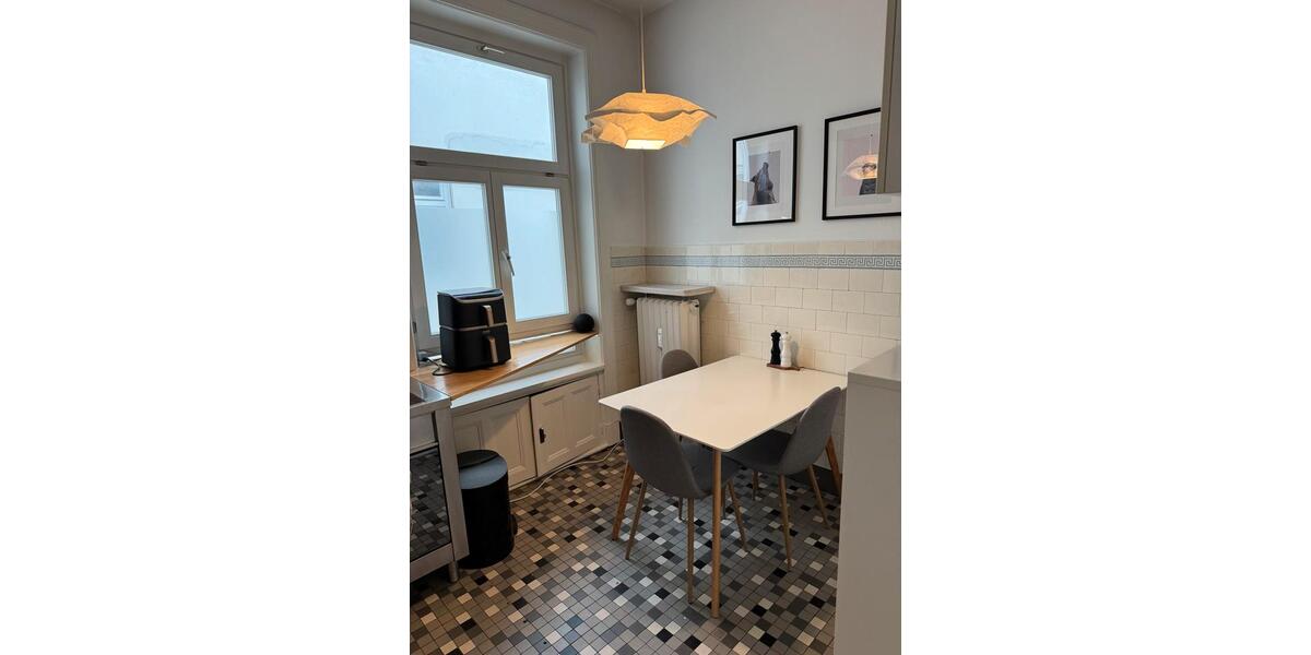 Wohnen auf Zeit Hamburg Eimsbüttel - 2 Zimmer, 130 m&sup2;, 1.100&euro; | Angebot:26532582