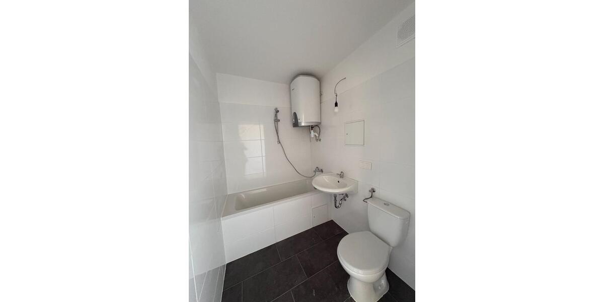 Etagenwohnung Pasewalk - 4 Zimmer, 71 m&sup2;, 530&euro; | Angebot:25854081