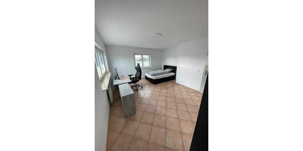 Wohnen auf Zeit Edingen-Neckarhausen Neu-Edingen - 1 Zimmer, 18 m&sup2;, 430&euro; | Angebot:26359841