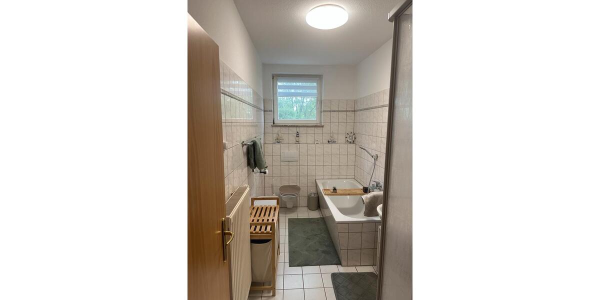Etagenwohnung Eisenach - 2 Zimmer, 68 m&sup2;, 700&euro; | Angebot:26612252