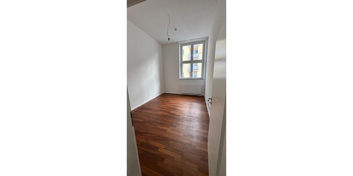 Etagenwohnung Saarbrücken - 3 Zimmer, 76 m&sup2;, 1.100&euro; | Angebot:26351506