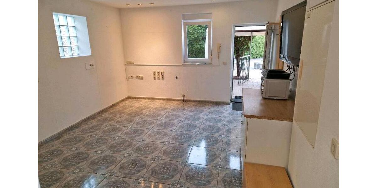 Erdgeschoßwohnung Weinstadt - 1 Zimmer, 30 m&sup2;, 690&euro; | Angebot:26693289