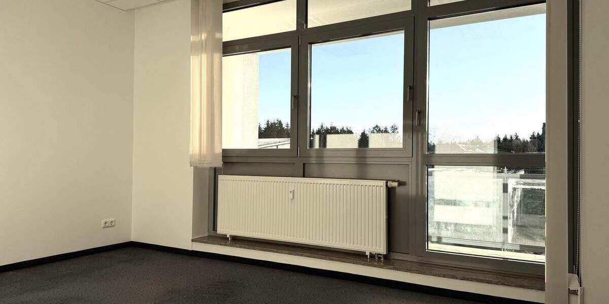 Gewerbeobjekt Krailling - 3 Zimmer, 93 m&sup2;, 1.025&euro; | Angebot:25799007