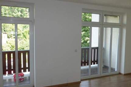 Wohnung Lichtenstein Lichtenstein/Sachsen - 2 Zimmer, 79 m&sup2;, 460&euro; | Angebot:25140053