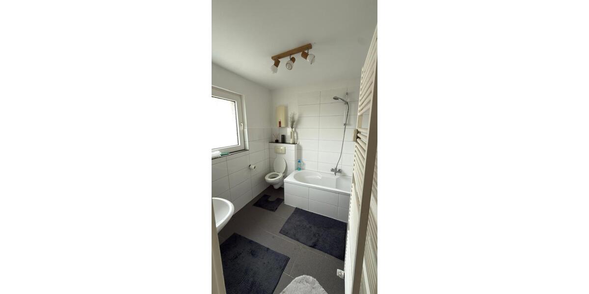 Dachgeschoßwohnung Troisdorf - 2 Zimmer, 59 m&sup2;, 700&euro; | Angebot:26145187