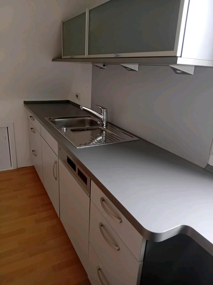 Helle 4-Zimmer Wohnung mit Balkon und Garage im Ostviertel zimmer