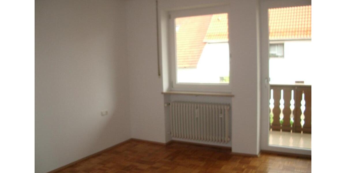 Etagenwohnung Welden - 3 Zimmer, 96 m&sup2;, 870&euro; | Angebot:26034275
