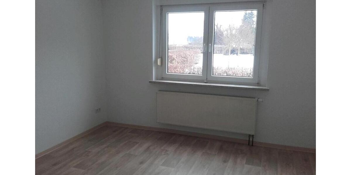 Erdgeschoßwohnung Bad Schmiedeberg - 3 Zimmer, 65 m&sup2;, 390&euro; | Angebot:25974873