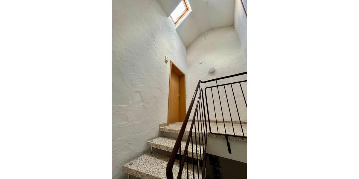 Dachgeschoßwohnung Gschwend - 3 Zimmer, 62 m&sup2;, 500&euro; | Angebot:25548356