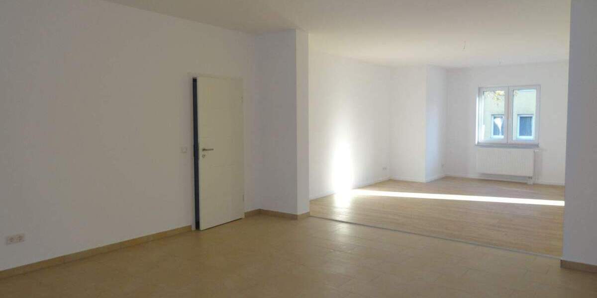 Terrassenwohnung Rathenow Rathenow West - 4 Zimmer, 145 m&sup2;, 1.160&euro; | Angebot:25665406