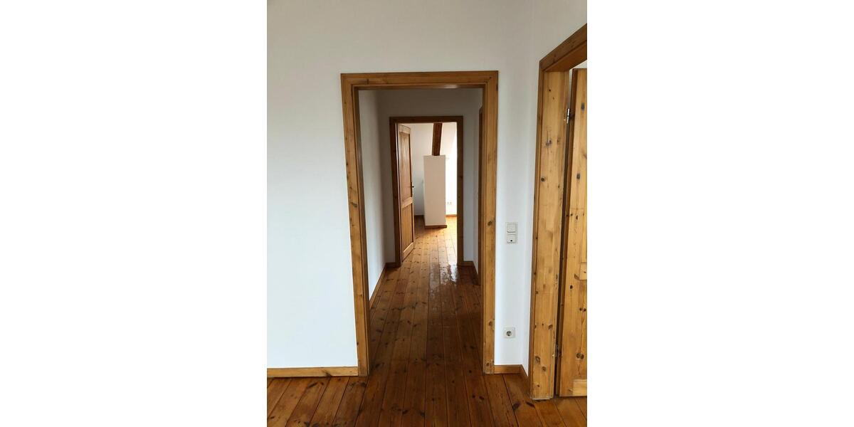 Dachgeschoßwohnung Alzey - 3 Zimmer, 71 m&sup2;, 600&euro; | Angebot:25852597