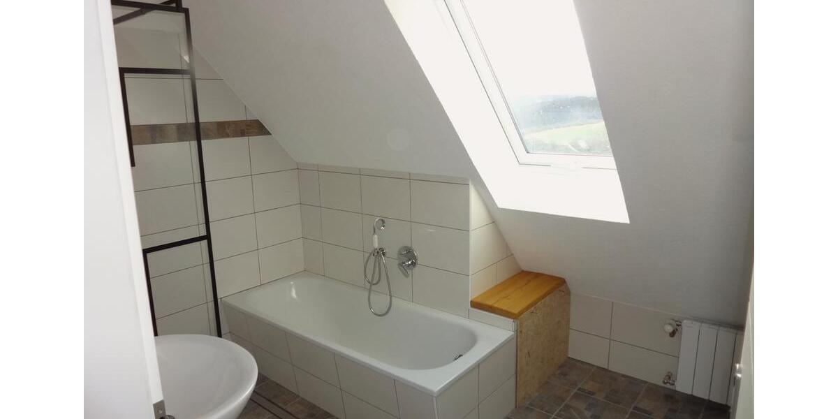 Maisonettenwohnung Loßburg - 3.5 Zimmer, 107 m&sup2;, 1.120&euro; | Angebot:24221779