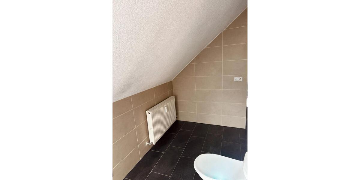 Dachgeschoßwohnung Wilkau-Haßlau Haßlau - 3 Zimmer, 67 m&sup2;, 435&euro; | Angebot:26231450