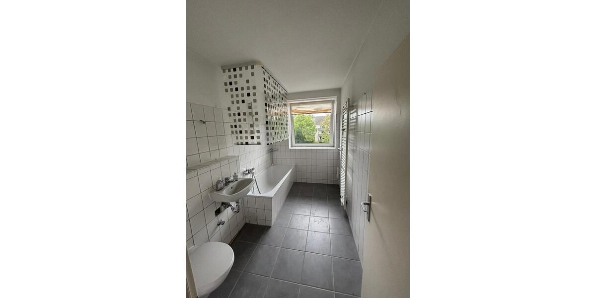 Etagenwohnung Neumünster - 3 Zimmer, 74 m&sup2;, 700&euro; | Angebot:26655362