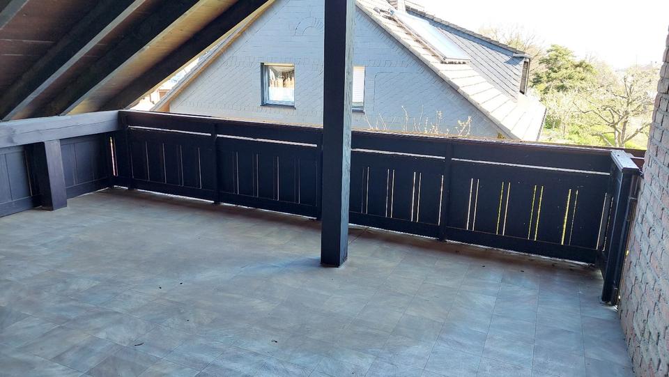 Dachgeschoßwohnung Brilon - 3 Zimmer, 90 m&sup2;, 680&euro; | Angebot:26048100