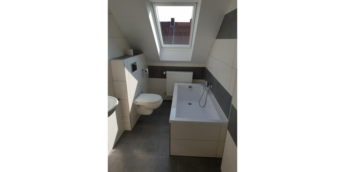 Dachgeschoßwohnung Wilhelmshaven Heppens - 1 Zimmer, 20 m&sup2;, 495&euro; | Angebot:25431003