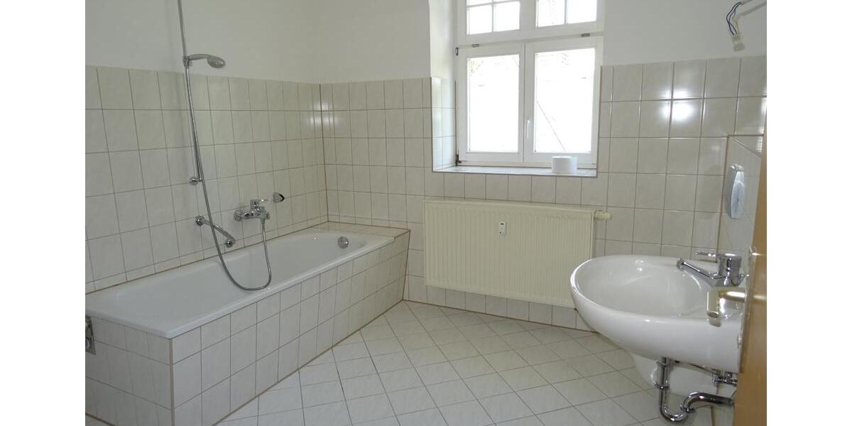 Dachgeschoßwohnung Augustusburg - 2 Zimmer, 67 m&sup2;, 395&euro; | Angebot:23743122