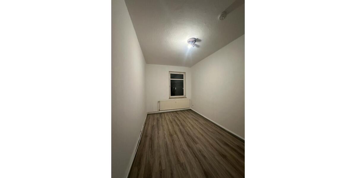 Etagenwohnung Bremerhaven - 5 Zimmer, 138 m&sup2;, 1.370&euro; | Angebot:24830426