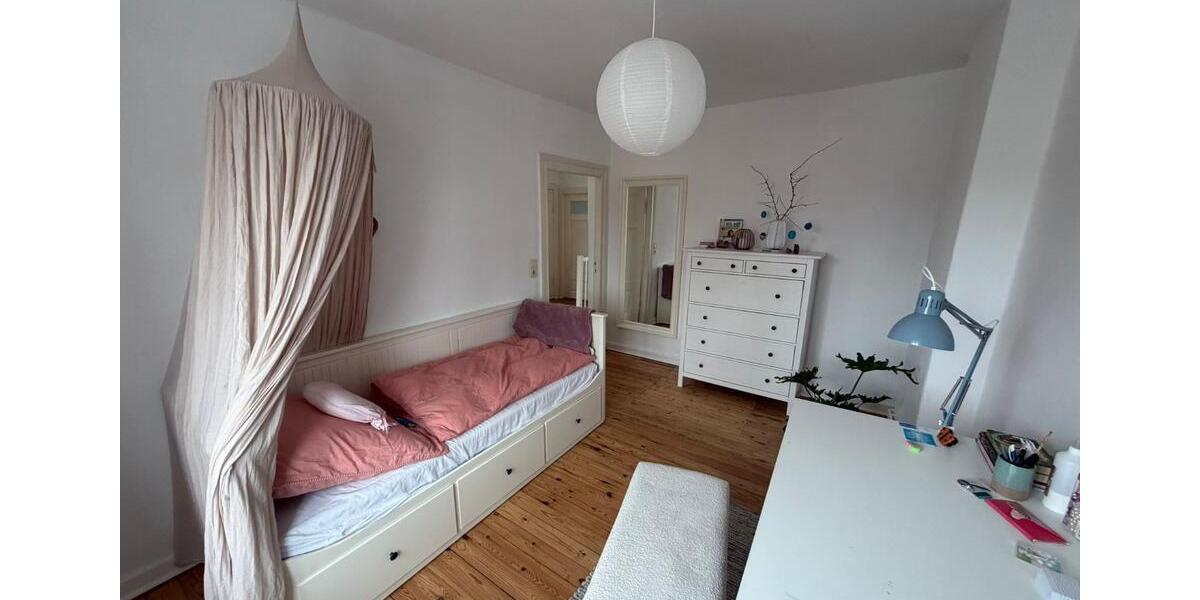 Reihenhaus Husum - 8 Zimmer, 160 m&sup2;, 1.450&euro; | Angebot:25988687