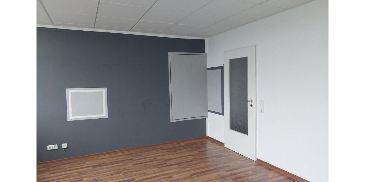 Hochparterre Königsbrunn - 3 Zimmer, 80 m&sup2;, 1.100&euro; | Angebot:24940873