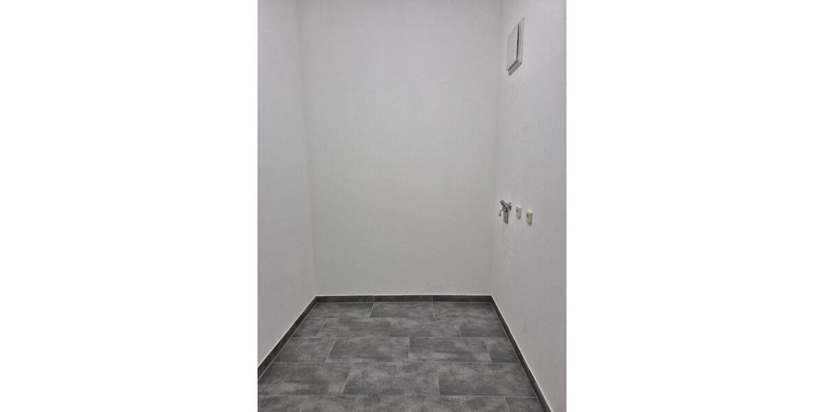 Etagenwohnung Mühlhausen (Thüringen) - 4 Zimmer, 114 m&sup2;, 984&euro; | Angebot:26084170
